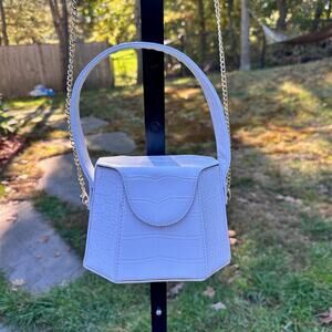 Womens White Bucket Faux Leather Textured Purse Shoulder Strap Tote Bag